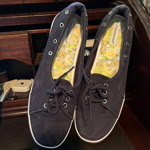 Grasshoppers,7M, Navy blue lace up Canvas loafer w/ accent grommets along sides